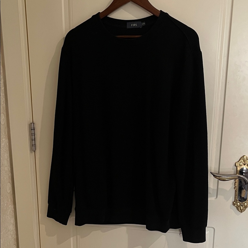 Men's Black Crewneck Sweater